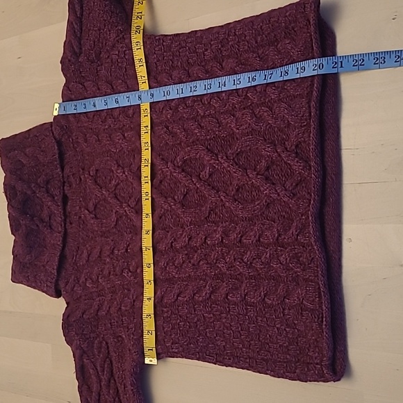EUC Inis Crafts Irish 100% Merino Wool Cowlneck Turtleneck Purple Knit Sweater - Picture 4 of 11